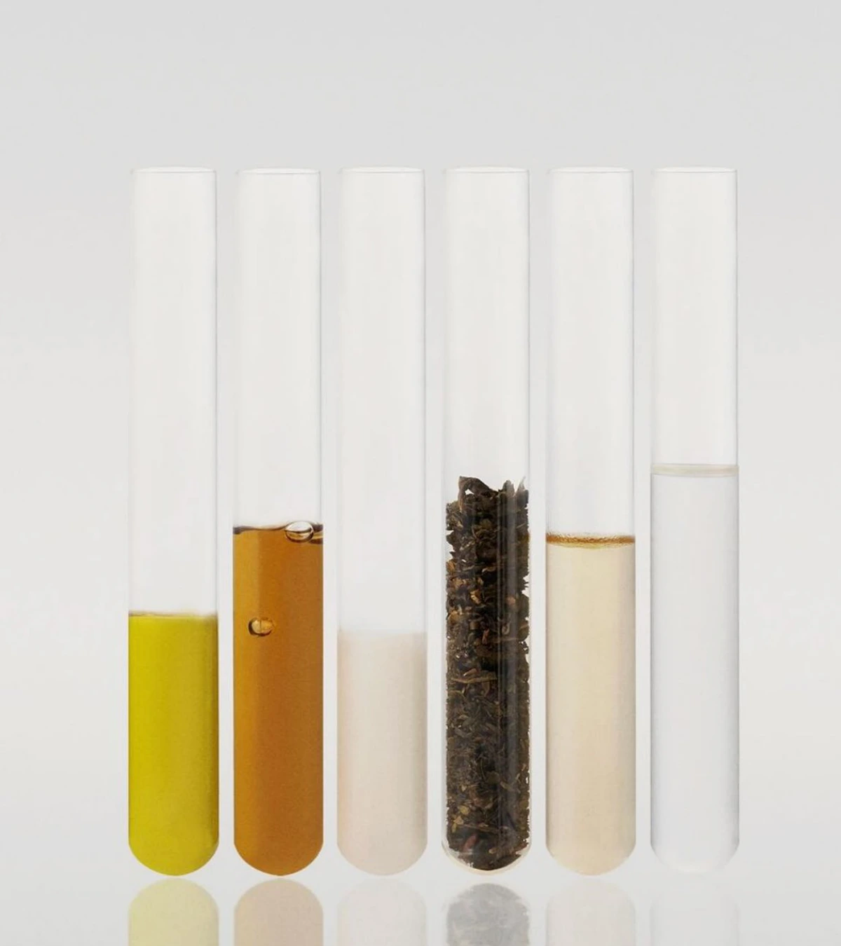 Fragrance raw materials in glass tubes